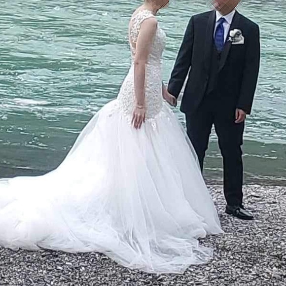 Antique White Satin Lace Tulle Beaded Bridal Gown - YNS Wedding Tokyo - Picture 7 of 16